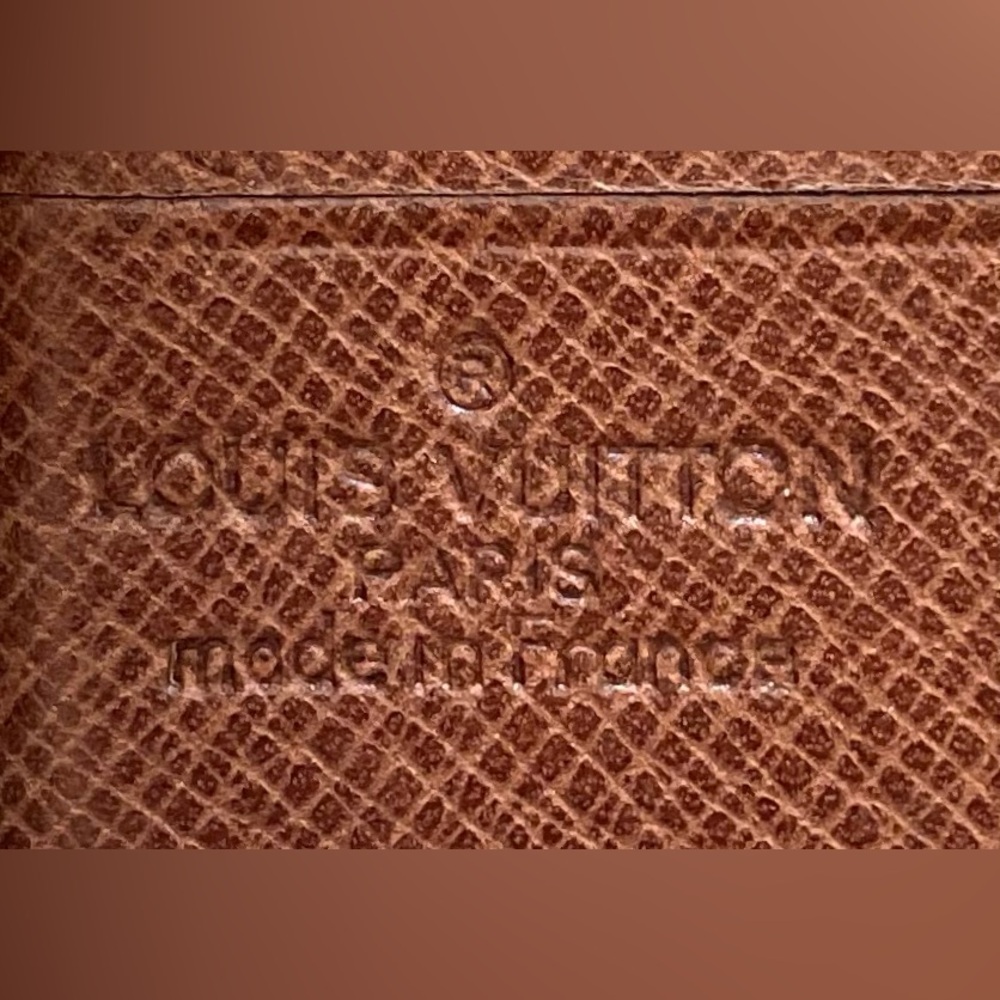 Louis Vuitton Authentic Vintage Brown Monogram Design Wallet - Picture 6 of 15